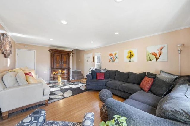 6889 Panamint Row 3, San Diego, CA 92139