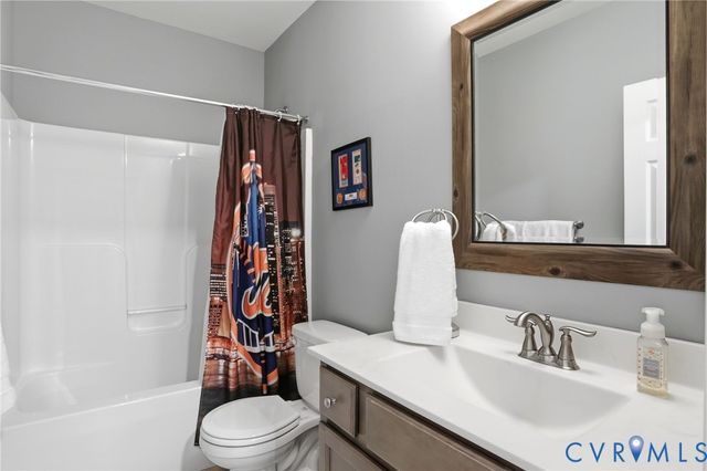 10807 Wellington Cross Way, Chester, VA 23831