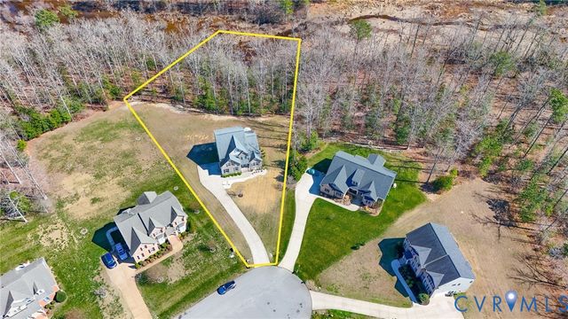 10807 Wellington Cross Way, Chester, VA 23831