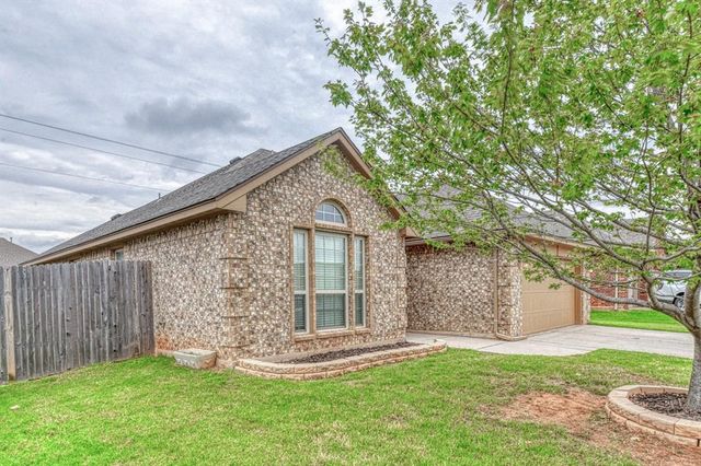 4109 Johnson Farms Drive, Mustang, OK 73064