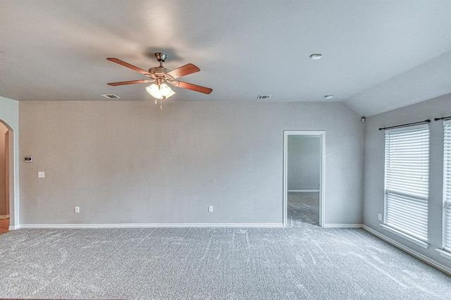 4109 Johnson Farms Drive, Mustang, OK 73064