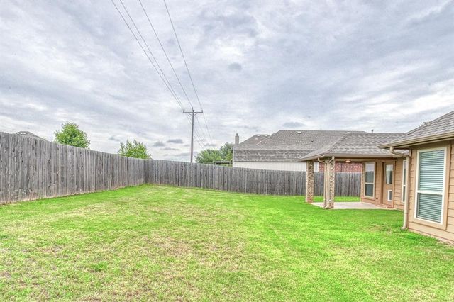 4109 Johnson Farms Drive, Mustang, OK 73064