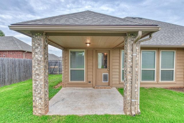 4109 Johnson Farms Drive, Mustang, OK 73064