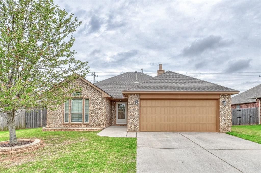 4109 Johnson Farms Drive, Mustang, OK 73064