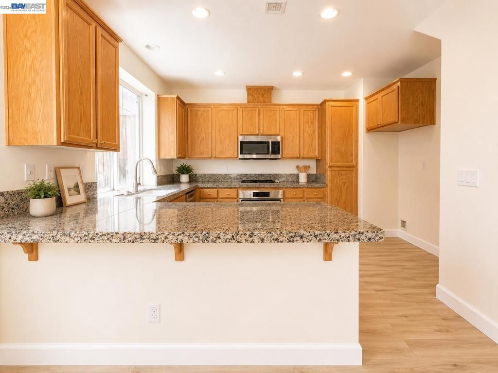 Image 8 of property listing at 5 Almond Orchard Ln, San Ramon, CA 94583