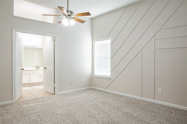 2558 Slaton Drive, Grand Prairie, TX 75052