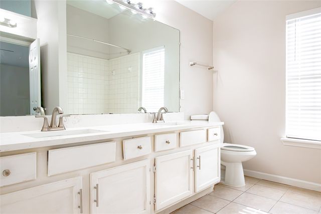 2558 Slaton Drive, Grand Prairie, TX 75052