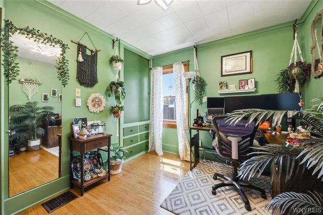 52 Albemarle Street, Buffalo, NY 14207