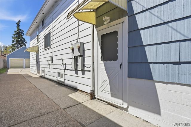 52 Albemarle Street, Buffalo, NY 14207
