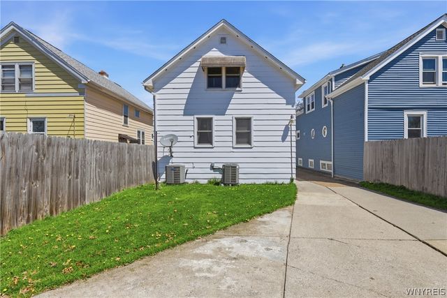 52 Albemarle Street, Buffalo, NY 14207