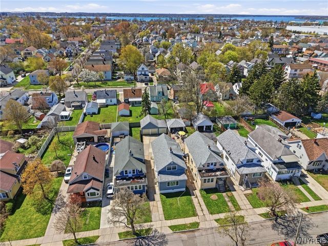 52 Albemarle Street, Buffalo, NY 14207