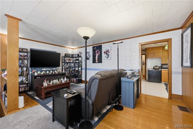 52 Albemarle Street, Buffalo, NY 14207
