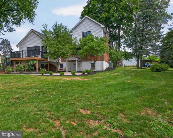 2026 JOANN AVE, Hummelstown, PA 17036