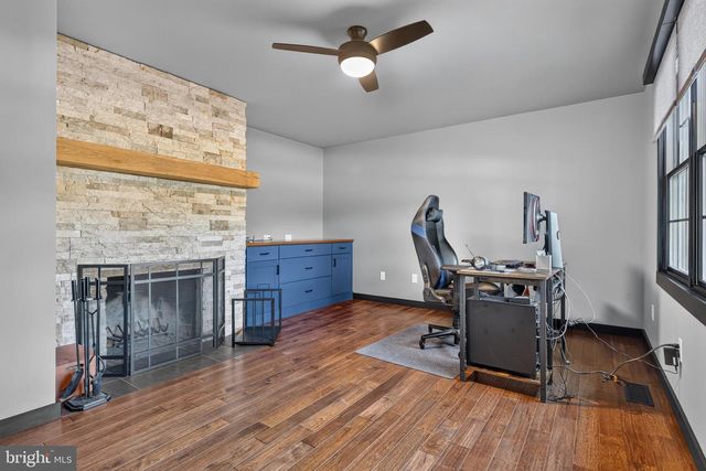 2026 JOANN AVE, Hummelstown, PA 17036