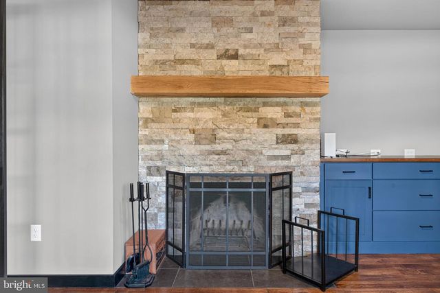 2026 JOANN AVE, Hummelstown, PA 17036