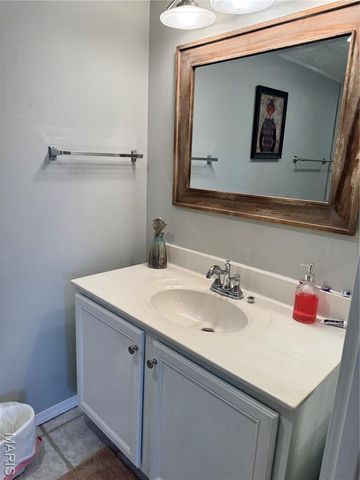 24620 Frontier Trail, Warrenton, MO 63383