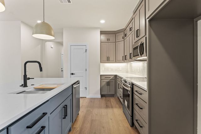 7 Lockerbie Circle, Bella Vista, AR 72715