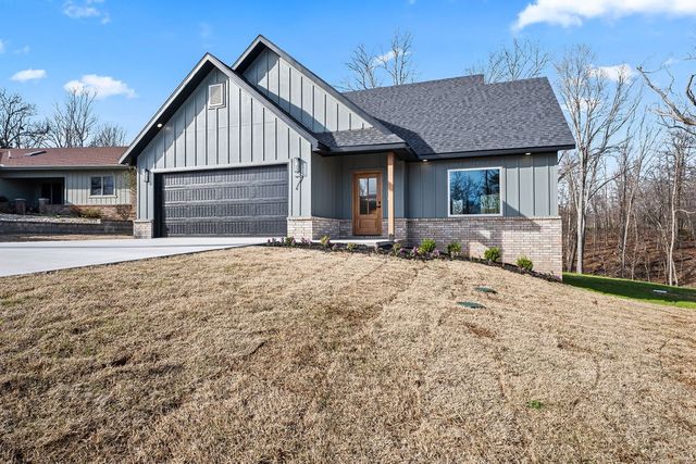 7 Lockerbie Circle, Bella Vista, AR 72715