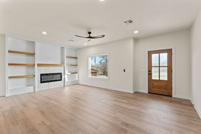 7 Lockerbie Circle, Bella Vista, AR 72715