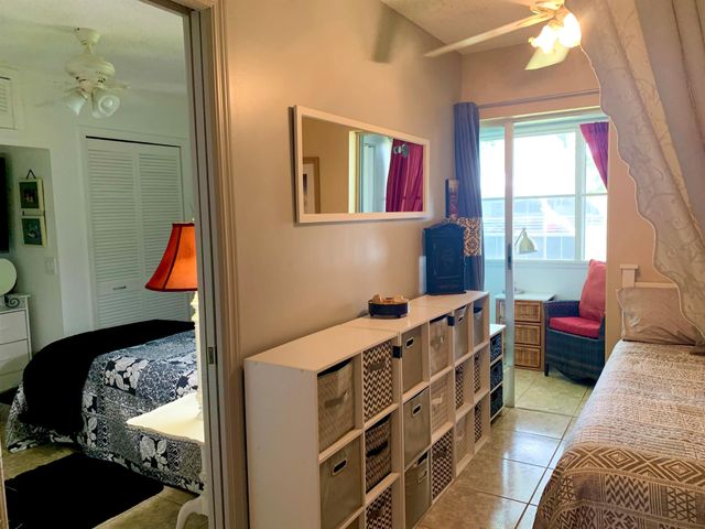 116 Canterbury E, West Palm Beach, FL 33417