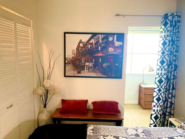 116 Canterbury E, West Palm Beach, FL 33417