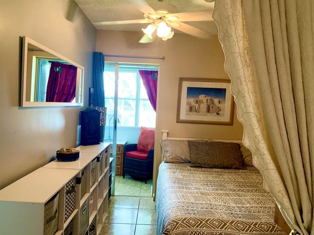 116 Canterbury E, West Palm Beach, FL 33417