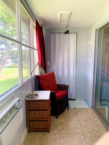 116 Canterbury E, West Palm Beach, FL 33417