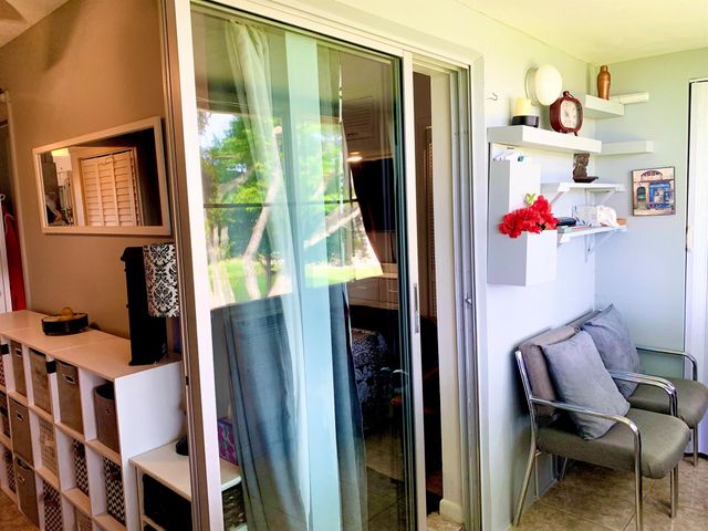 116 Canterbury E, West Palm Beach, FL 33417