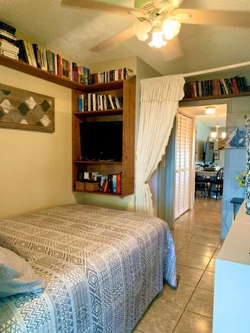 116 Canterbury E, West Palm Beach, FL 33417