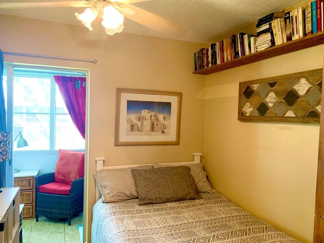 116 Canterbury E, West Palm Beach, FL 33417