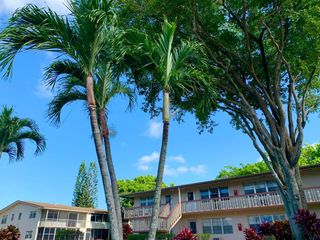 116 Canterbury E, West Palm Beach, FL 33417