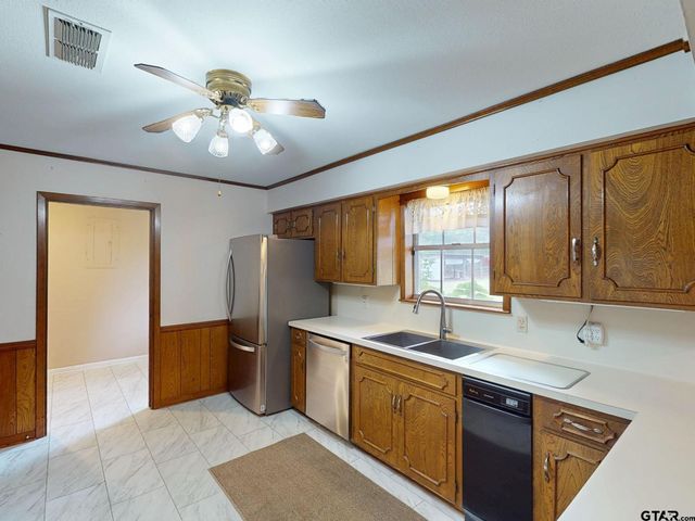 16415 C R 2191, Whitehouse, TX 75791