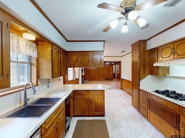 16415 C R 2191, Whitehouse, TX 75791