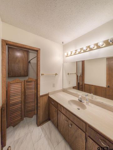 16415 C R 2191, Whitehouse, TX 75791
