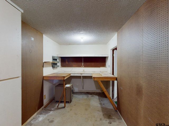 16415 C R 2191, Whitehouse, TX 75791