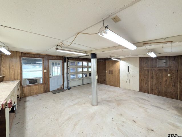16415 C R 2191, Whitehouse, TX 75791