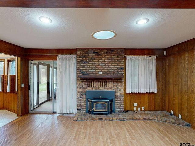 16415 C R 2191, Whitehouse, TX 75791
