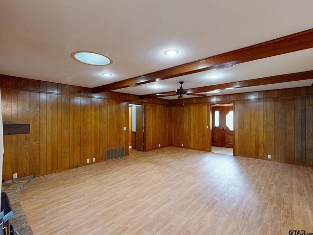 16415 C R 2191, Whitehouse, TX 75791