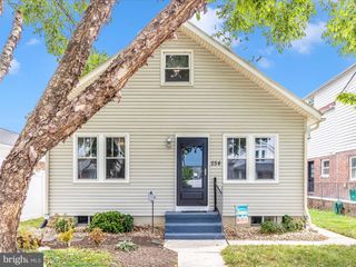 254 PRINCESS ST, Hanover, PA 17331