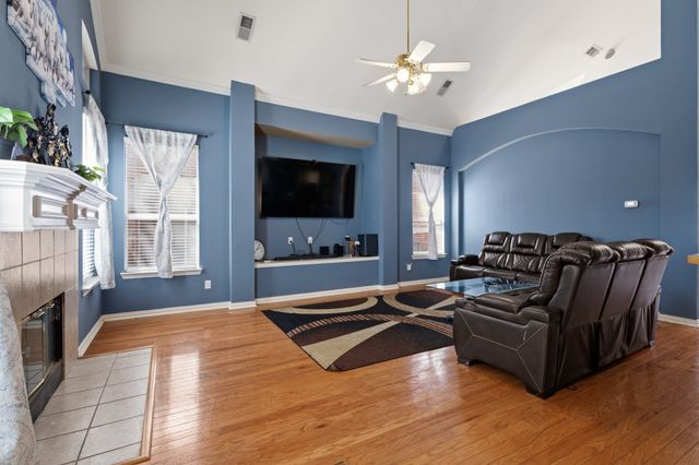 3480 DAISY Lane, Grand Prairie, TX 75052