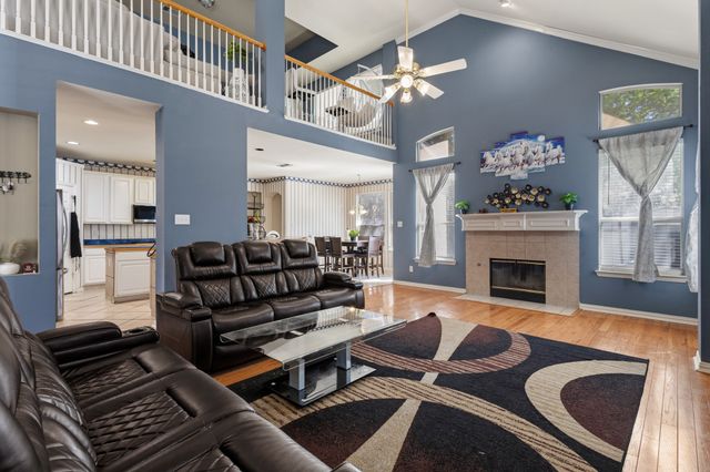 3480 DAISY Lane, Grand Prairie, TX 75052