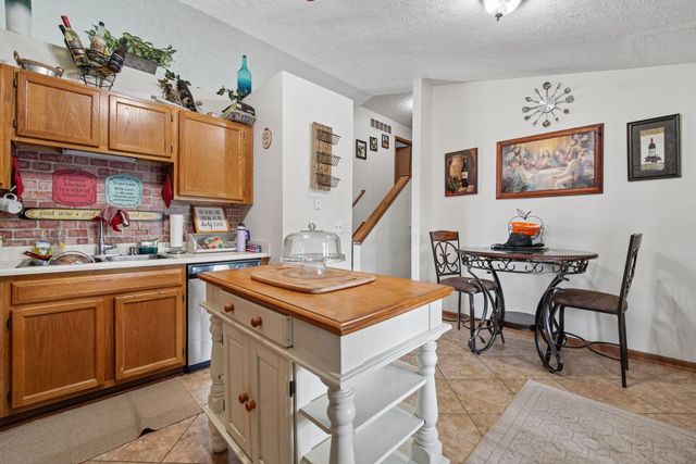 2513 Stegner Road, Obetz, OH 43207