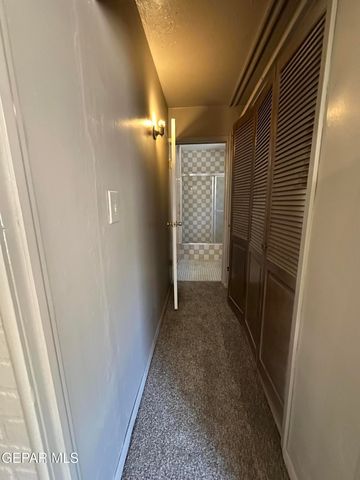 8920 Kenneth Street, El Paso, TX 79904