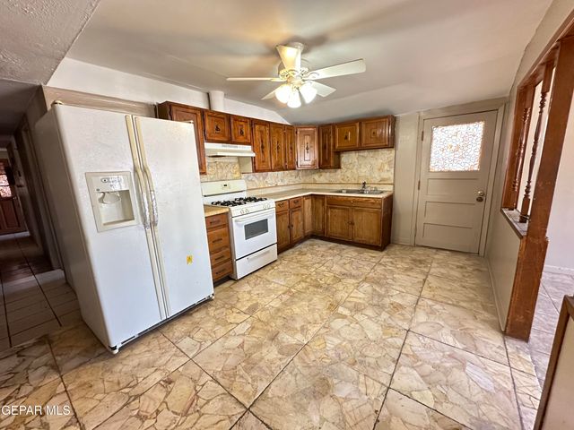 8920 Kenneth Street, El Paso, TX 79904