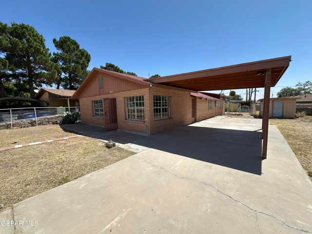 8920 Kenneth Street, El Paso, TX 79904