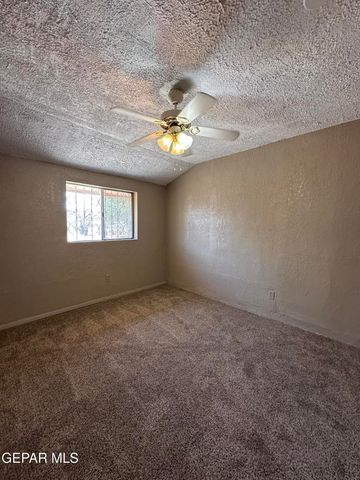8920 Kenneth Street, El Paso, TX 79904