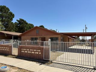8920 Kenneth Street, El Paso, TX 79904