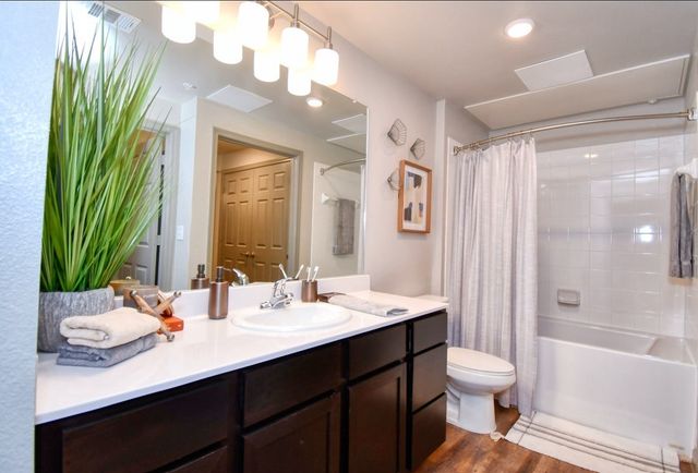 4800 W Illinois Avenue 3109, Dallas, TX 75211