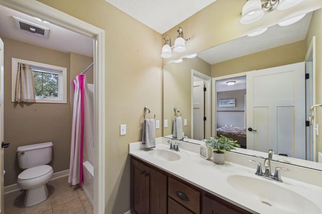 6276 Peony Lane N, Maple Grove, MN 55311