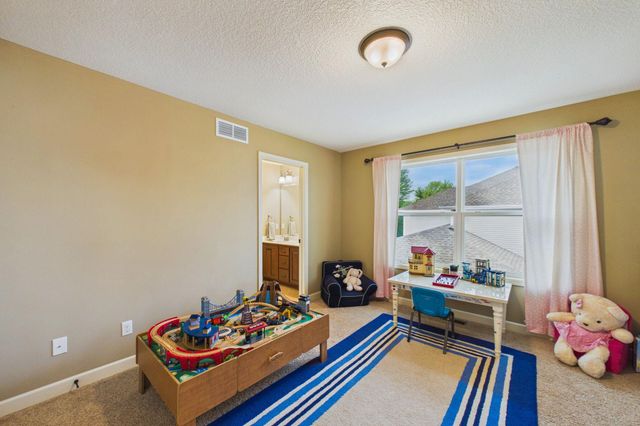 6276 Peony Lane N, Maple Grove, MN 55311